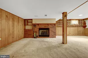 310 Arcadian Cir SW, Vienna, VA 22180 - Photo 26