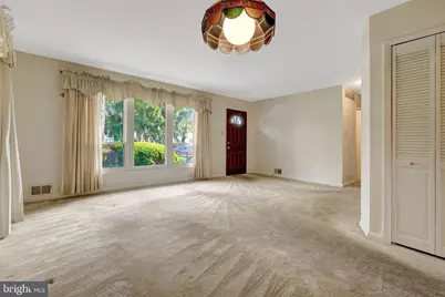 310 Arcadian Circle SW, Vienna, VA 22180 - Photo 10