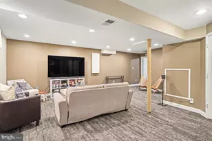 726 Gentle Breeze Ct, Herndon, VA 20170 - Photo 20