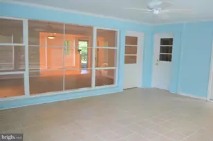 3809 Whispering Ln, Falls Church, VA 22041 - Photo 12