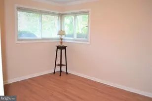 3809 Whispering Ln, Falls Church, VA 22041 - Photo 28