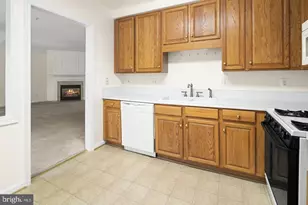 7014 Metropolitan Pl, Falls Church, VA 22043 - Photo 10