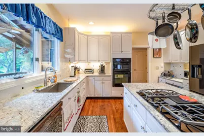 1115 Amanda Drive, Great Falls, VA 22066 - Photo 16