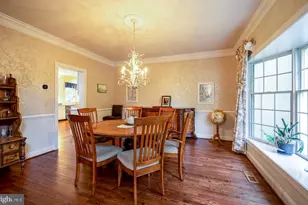 1115 Amanda Dr, Great Falls, VA 22066 - Photo 10