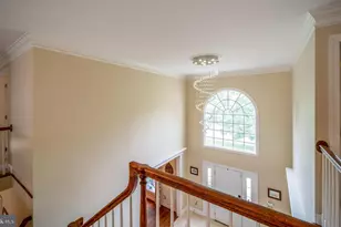 1115 Amanda Dr, Great Falls, VA 22066 - Photo 40
