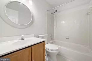 6413 Bromfield Trce, Centreville, VA 20120 - Photo 16