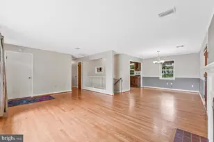 11720 Briggs Ct, Fairfax, VA 22030 - Photo 6