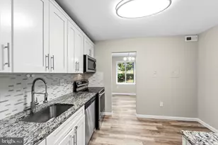 9730 Kingsbridge Dr, Fairfax, VA 22031 - Photo 24