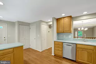 2920 Montauk Ct, Falls Church, VA 22042 - Photo 12