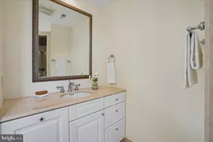 911 Rail Ct, McLean, VA 22102 - Photo 40