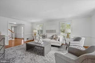 911 Rail Ct, McLean, VA 22102 - Photo 2