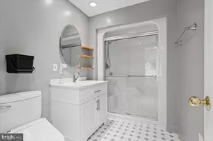 12410 Castner Ct, Fairfax, VA 22030 - Photo 14