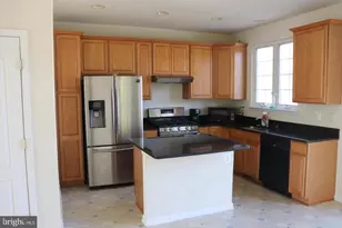12031 Overbridge Ln, Fairfax, VA 22030 - Photo 18