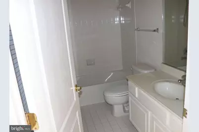 12031 Overbridge Lane, Fairfax, VA 22030 - Photo 14