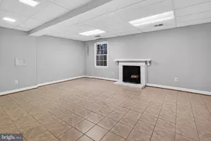 9664 Scotch Haven Dr, Vienna, VA 22181 - Photo 34