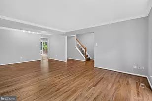 9664 Scotch Haven Dr, Vienna, VA 22181 - Photo 8