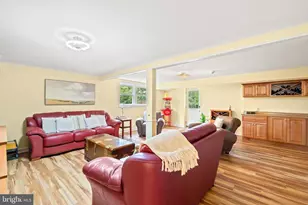8601 Wagon Wheel Rd, Alexandria, VA 22309 - Photo 30