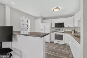 7518 Snowpea Ct, Alexandria, VA 22306 - Photo 8