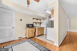 8318 Tobin Rd, Annandale, VA 22003 - Photo 6