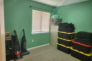 8423 Jinetes Ct, Alexandria, VA 22309 - Photo 12
