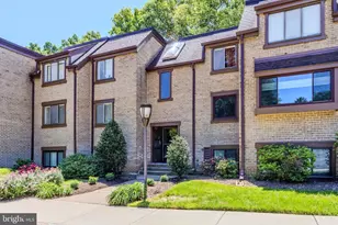 1643 Parkcrest Cir, Reston, VA 20190 - Photo 24