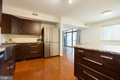 1643 Parkcrest Circle #7C/201, Reston, VA 20190 - Photo 4