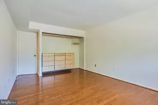 1643 Parkcrest Cir, Reston, VA 20190 - Photo 14