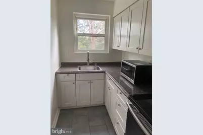 3045 Patrick Henry Drive #302, Falls Church, VA 22044 - Photo 6