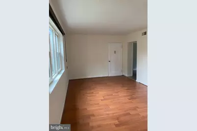 3045 Patrick Henry Drive #302, Falls Church, VA 22044 - Photo 4