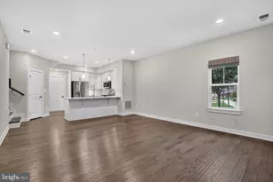 13246 Lake Woodland Way, Herndon, VA 20171 - Photo 12