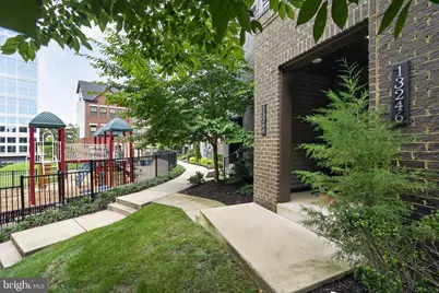 13246 Lake Woodland Way #5A, Herndon, VA 20171 - Photo 2