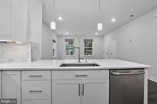 13246 Lake Woodland Way, Herndon, VA 20171 - Photo 18