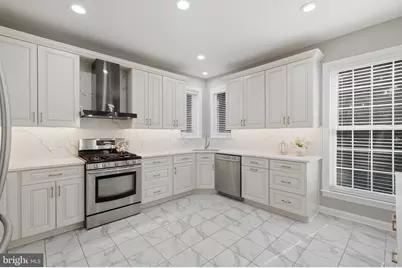 3945 Highland Oaks Drive, Fairfax, VA 22033 - Photo 12