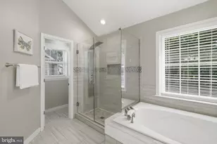 3945 Highland Oaks Dr, Fairfax, VA 22033 - Photo 26