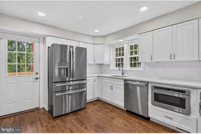 6536 Oakwood Drive, Falls Church, VA 22041 - Photo 10