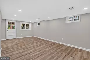 6536 Oakwood Dr, Falls Church, VA 22041 - Photo 26