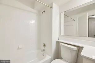 6866 Chasewood Cir, Centreville, VA 20121 - Photo 22