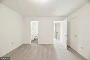 6866 Chasewood Cir, Centreville, VA 20121 - Photo 24