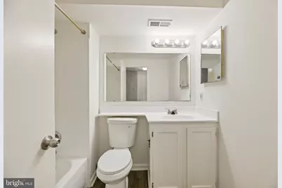 6866 Chasewood Circle, Centreville, VA 20121 - Photo 6