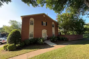 4360 Greenberry Ln, Annandale, VA 22003 - Photo 1