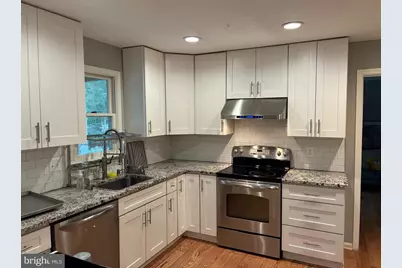 11907 Fallen Holly Court, Great Falls, VA 22066 - Photo 2