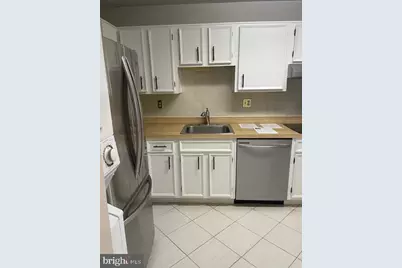8340 Greensboro #221, McLean, VA 22102 - Photo 8