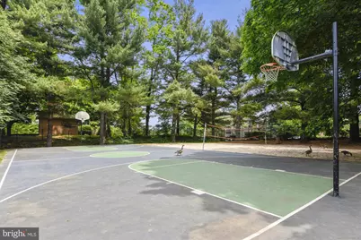 8340 Greensboro #221, McLean, VA 22102 - Photo 28