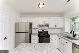 6618 Morning View Ct, Alexandria, VA 22315 - Photo 10