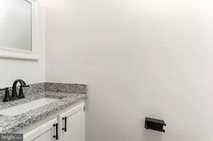 6618 Morning View Ct, Alexandria, VA 22315 - Photo 12
