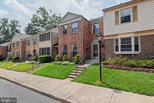 5426 Cabot Ridge Ct, Fairfax, VA 22032 - Photo 2