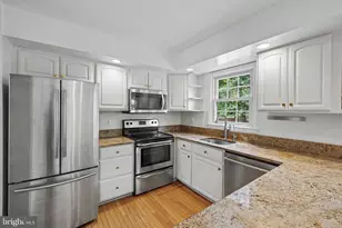5426 Cabot Ridge Ct, Fairfax, VA 22032 - Photo 14