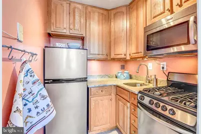 6641 Wakefield Drive #601, Alexandria, VA 22307 - Photo 8