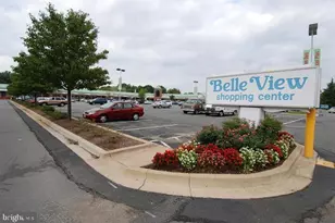 6641 Wakefield Dr, Alexandria, VA 22307 - Photo 18