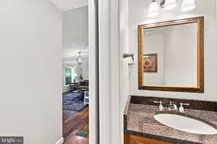 10855 Weisiger Ln, Oakton, VA 22124 - Photo 38